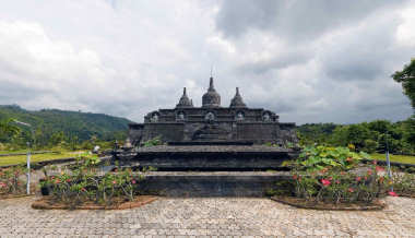 Stupa Borobodur Kecil